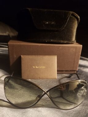Tom Ford Women's Cat-Eye Sunglasses in Black